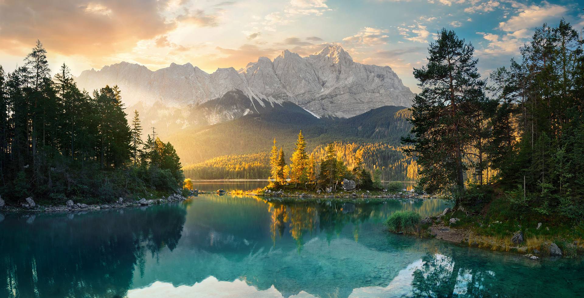 Bergidylle erleben. Tradition spüren. Willkommen im Berghotel Hammersbach – Ihr Rückzugsort inmitten der bayerischen Alpen. Entdecken Sie die perfekte Kombination aus Natur, Komfort und bayerischer Herzlichkeit.